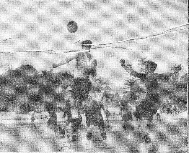 1930 Campo del Vallejo, partido de 3era división entre el Gimnástico y el  Badalona..jpg
